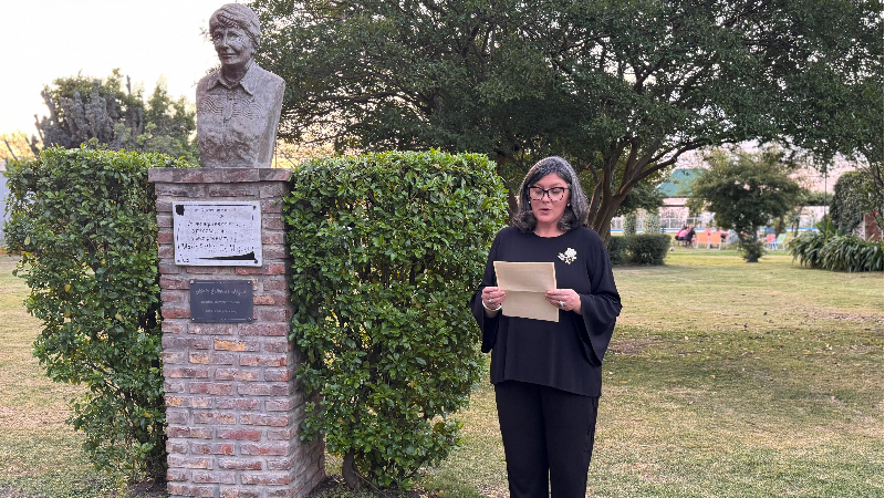 CONMEMORACIÓN DEL 99º ANIVERSARIO DEL NATALICIO DE MARÍA ESTHER DE MIGUEL