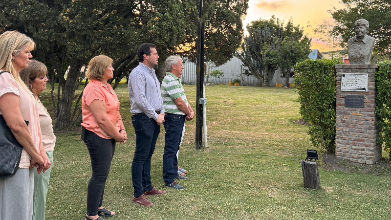 CONMEMORACIÓN DEL 99º ANIVERSARIO DEL NATALICIO DE MARÍA ESTHER DE MIGUEL