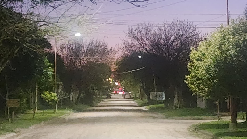 NUEVAS LUMINARIAS LED EN CALLE MARIANO MORENO